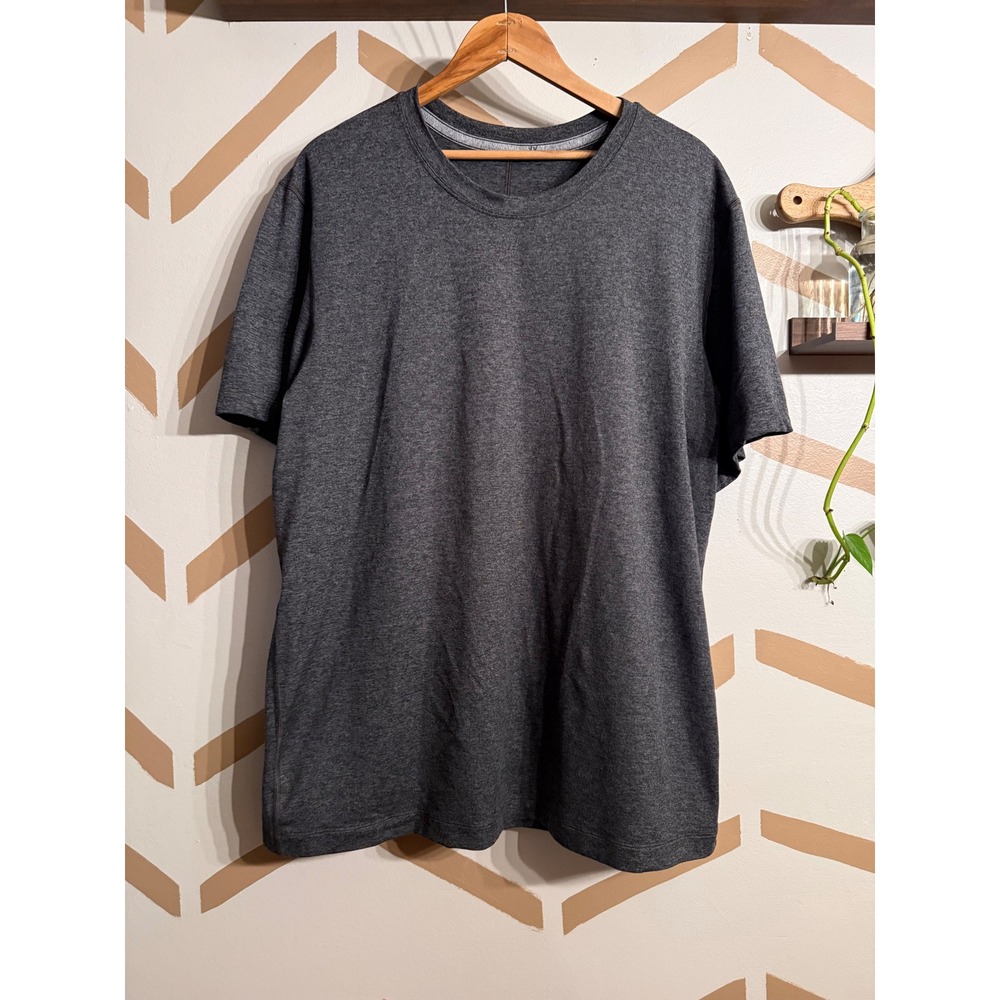 Lululemon T-Shirt Mens XL Grey Thick Knit Short Sleeve Crew Neck Tee